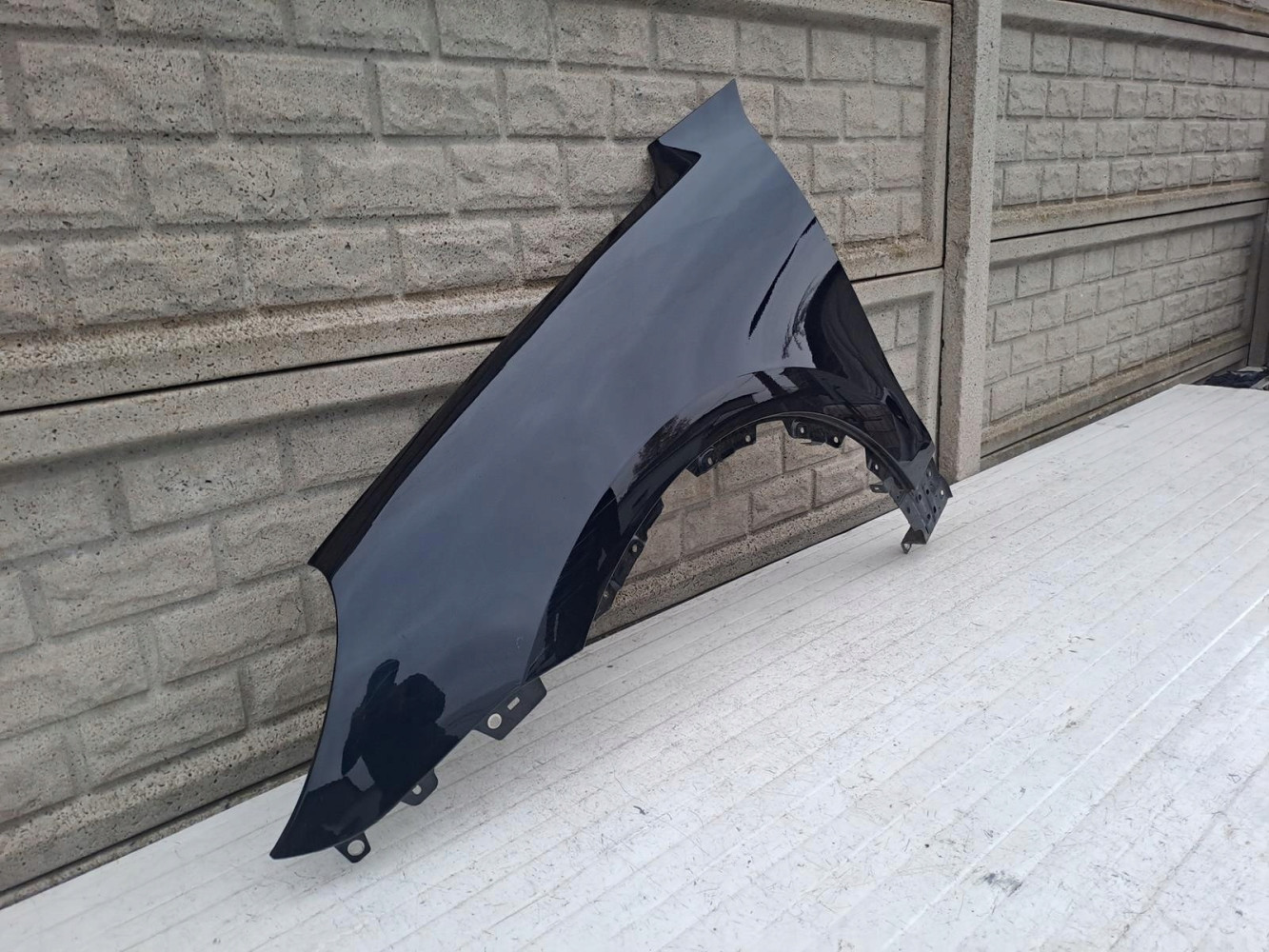 PORSCHE CAYENNE LIFT 7P5 15- BŁOTNIK LEWY - (14847772915)
