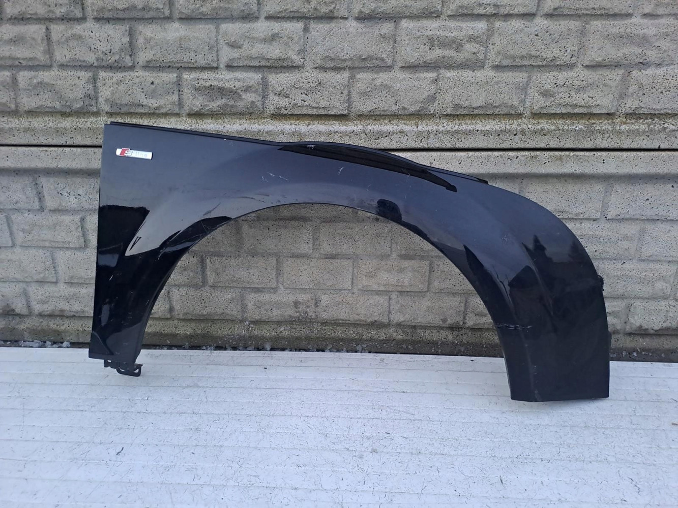 AUDI TT 8J 06-14 BŁOTNIK PRZEDNI PRAWY - (14847935697)