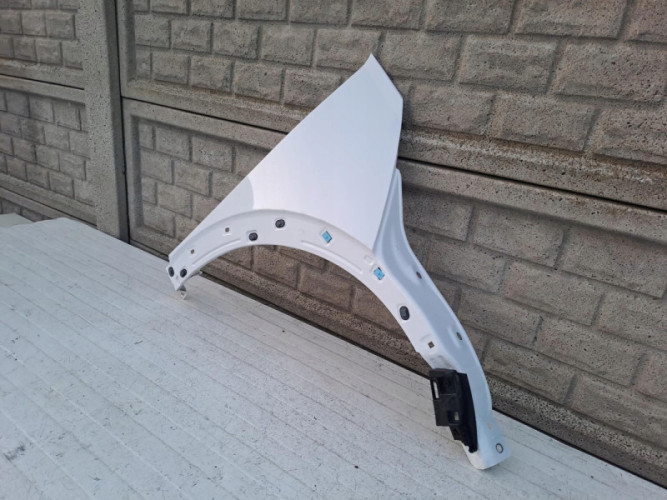 HYUNDAI IONIQ V 21-23 BŁOTNIK PRAWY PRZEDNI - (14854255129)