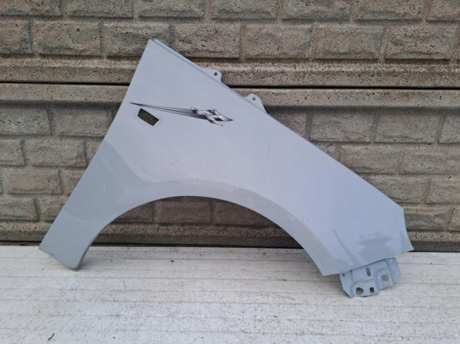 OPEL ADAM BŁOTNIK PRZEDNI PRAWY - (14854491440)