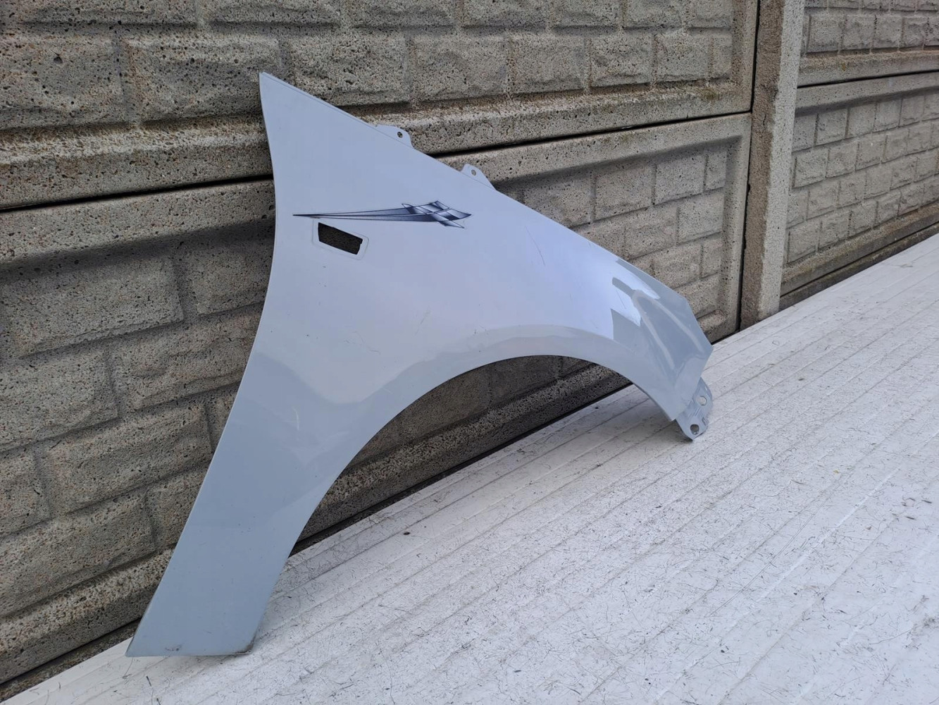 OPEL ADAM BŁOTNIK PRZEDNI PRAWY - (14854491440)