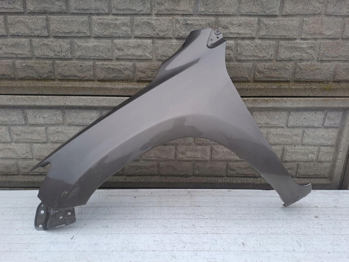 TOYOTA RAV 4 IV LIFT 10-13 BŁOTNIK LEWY PRZEDNI - (14883342456)