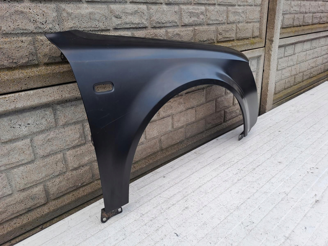AUDI A4 B6 8E0 MAŁYSZ 00-04 BŁOTNIK PRZEDNI PRAWY - (14890463582)