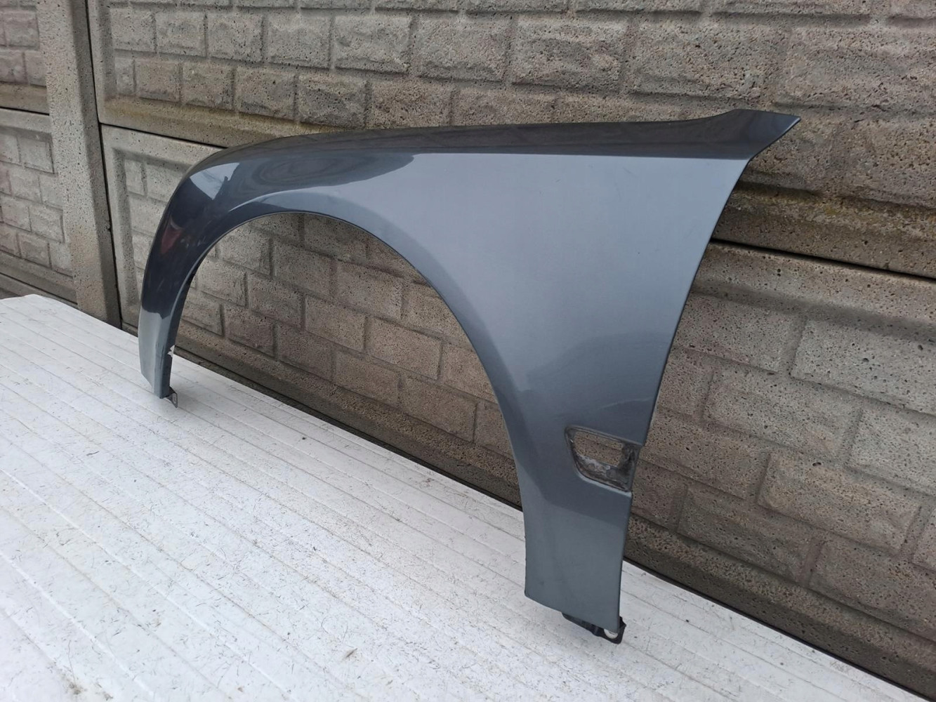 AUDI A8 D3 2002-2009 BŁOTNIK PRZEDNI LEWY - (14897253675)