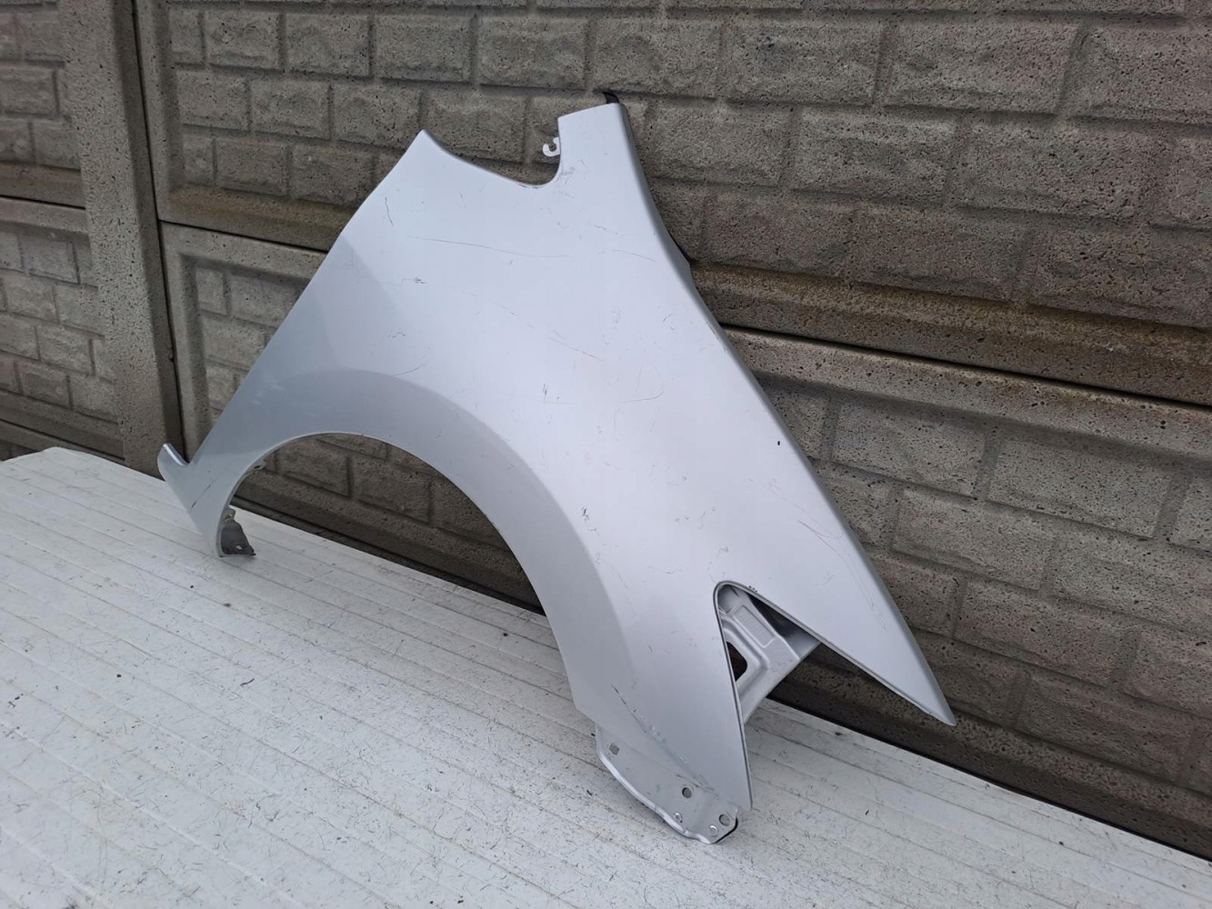 TOYOTA AURIS LIFT 2010-2013 BŁOTNIK PRZEDNI PRAWY - (14897334775)
