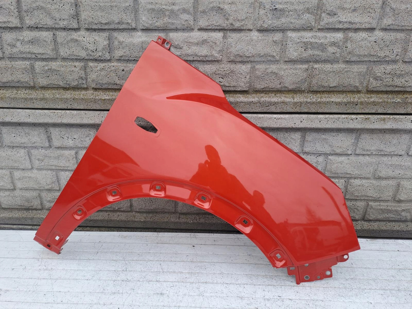 SSANGYONG TIVOLI LIFT 19- BŁOTNIK PRAWY PRZEDNI - (14913003257)
