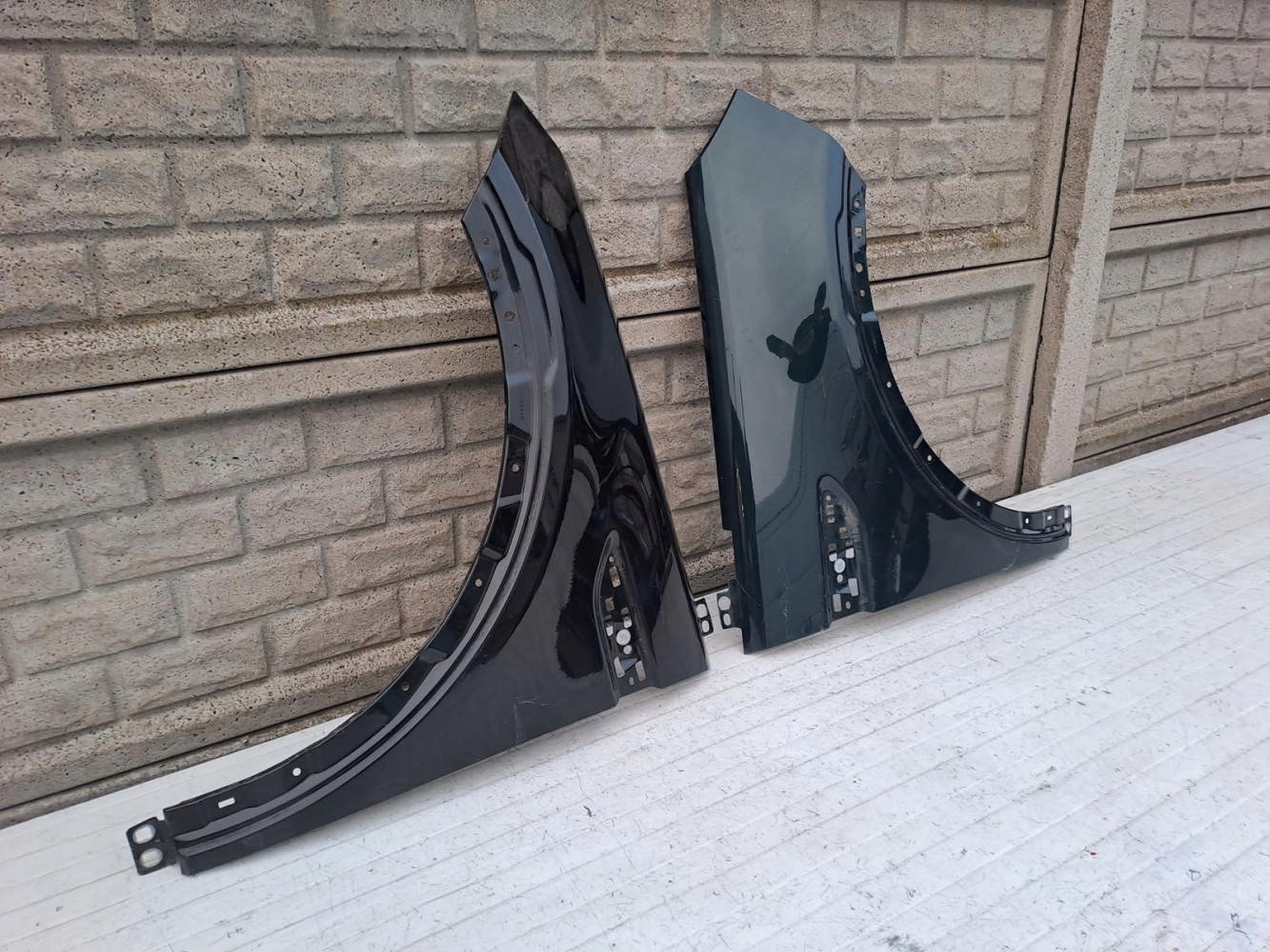 LAND ROVER DISCOVERY SPORT BŁOTNIK PRZEDNI PRAWY LEWY - (14918358466)