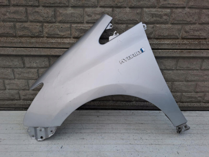 TOYOTA PRIUS PLUS BŁOTNIK PRZEDNI LEWY - (14918410931)