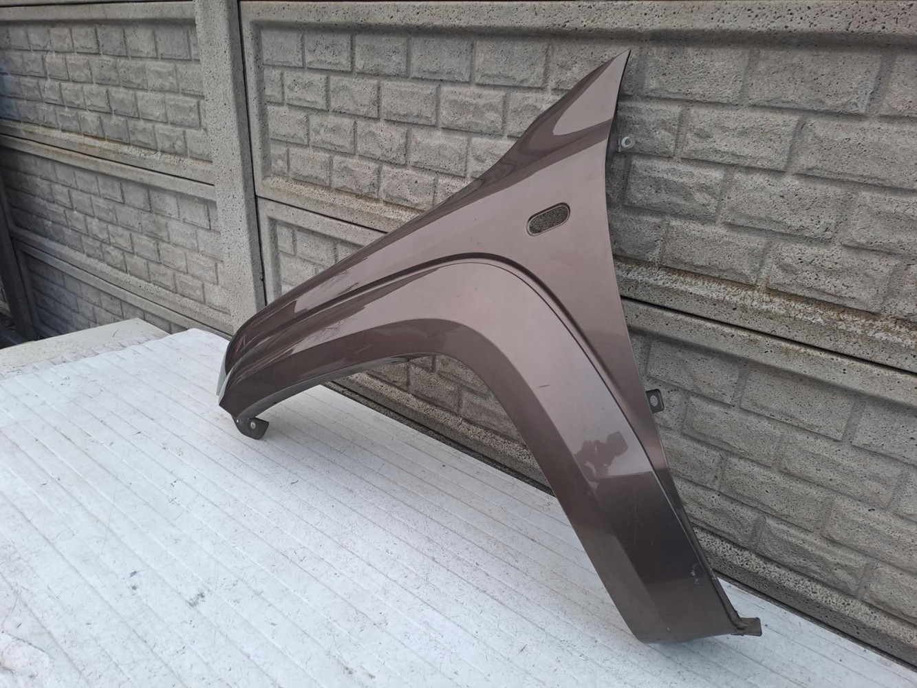 VW AMAROK 2H0 2012-2020 BŁOTNIK PRZEDNI LEWY - (14918529785)