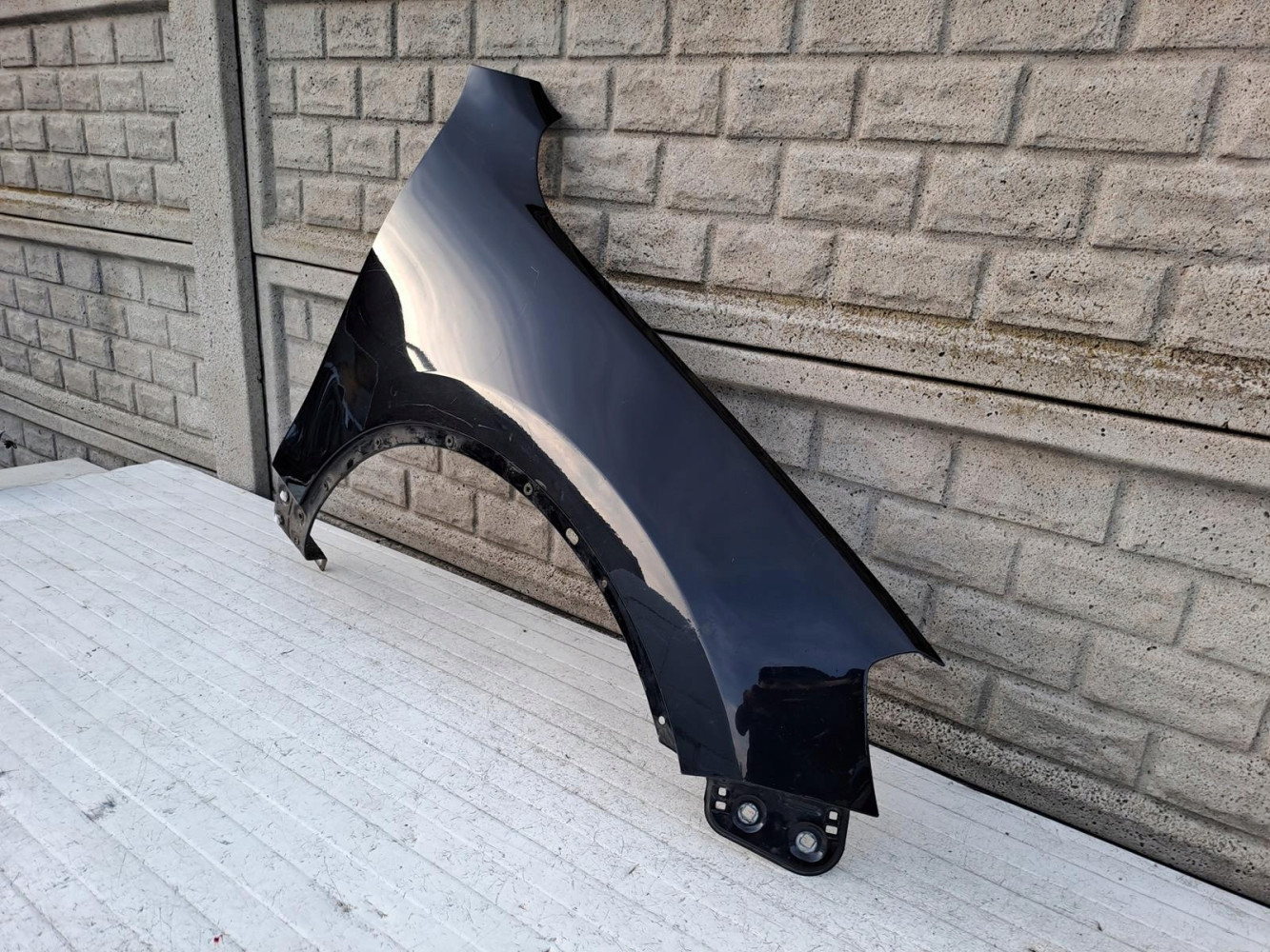 VW TOUAREG 2010-2018 BŁOTNIK PRZEDNI PRAWY - (14965308798)