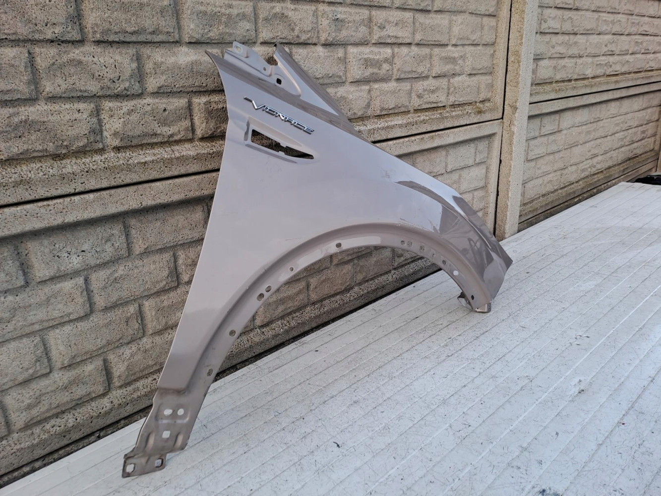 FORD KUGA 2 MK2 13-19 BŁOTNIK PRAWY PRZEDNI - (14965499659)