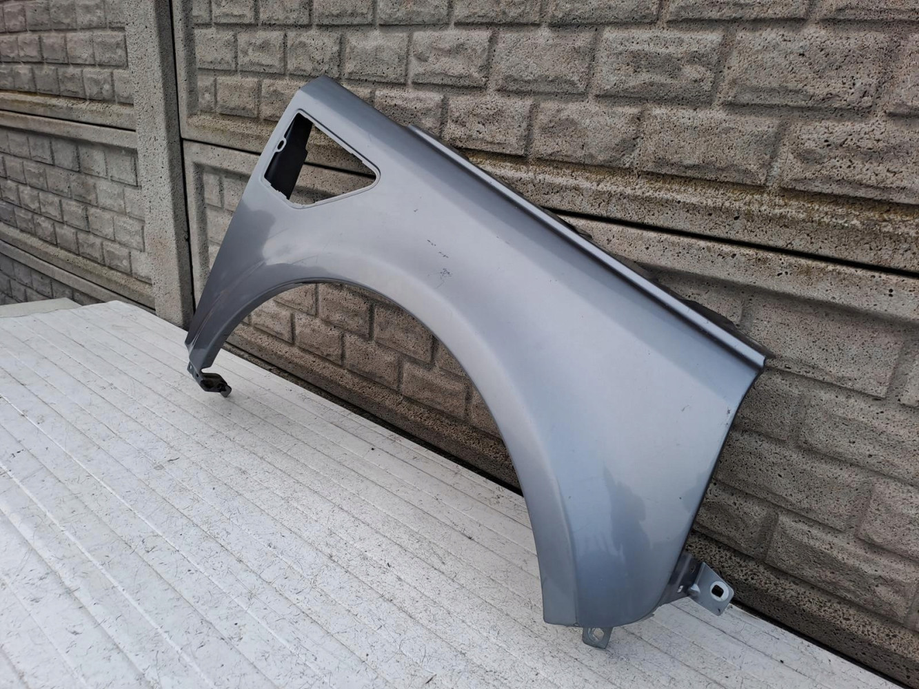 LAND ROVER FREELANDER 2 II BŁOTNIK PRZEDNI PRAWY - (15009077298)