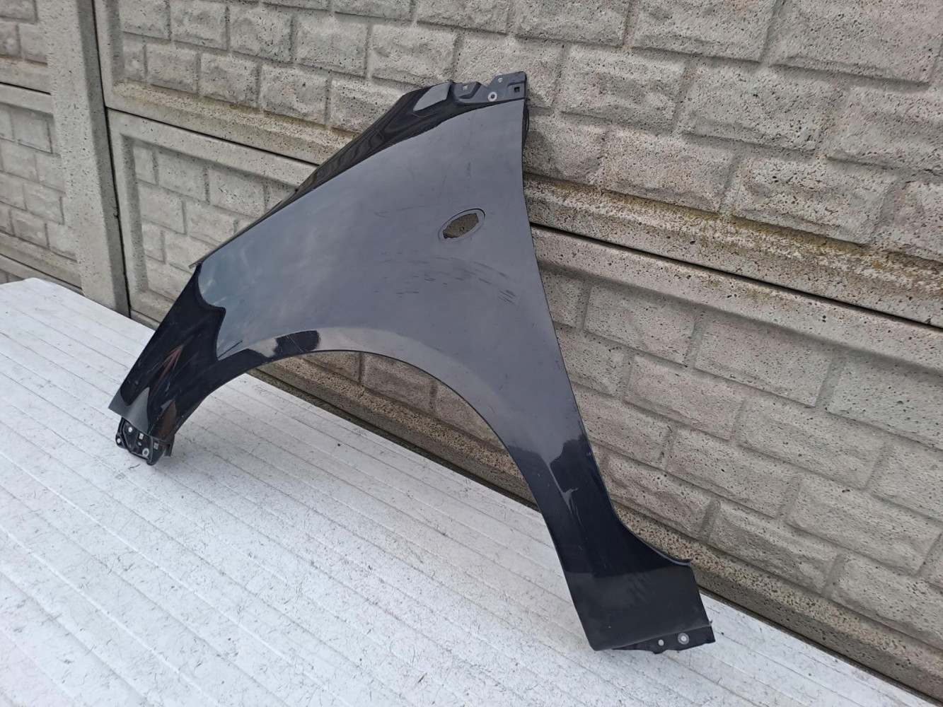 OPEL AGILA B II 2008-2018 BŁOTNIK PRZEDNI LEWY - (15009165382)