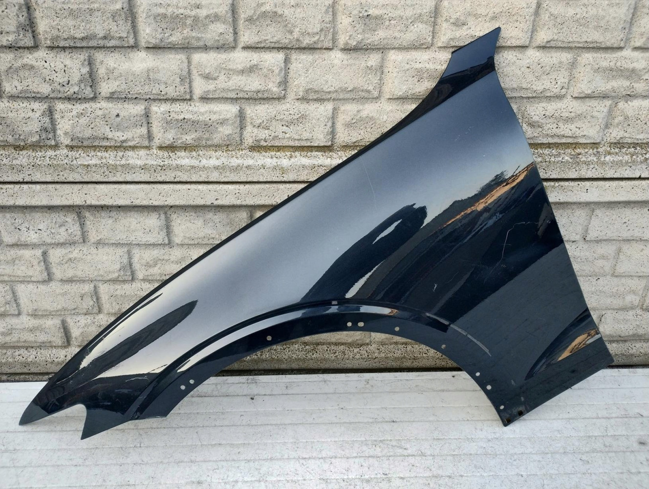 VOLVO S60 V60 II CROSS 2019-2024 BŁOTNIK LEWY - (15019934613)