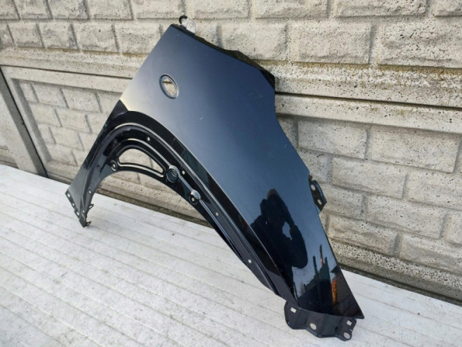 BŁOTNIK PRAWY PRZÓD TOYOTA AYGO X 22-23 - (15019944255)