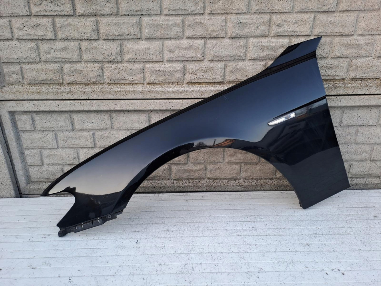 BMW 7 VII E65 E66 BŁOTNIK PRZEDNI LEWY - (15025229160)