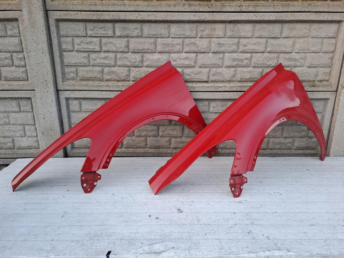 VOLVO C30 C 30 LIFT 10- BŁOTNIK PRZEDNI LEWY - (15025243181)