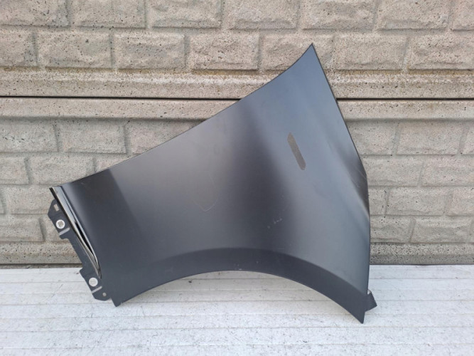 BŁOTNIK MERCEDES EQE W295 PRAWY PRZEDNI - (15025356735)
