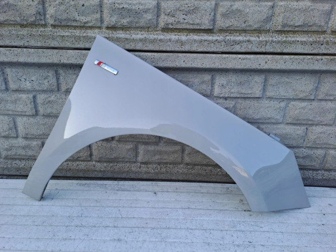 AUDI A1 8X0 2010-2017 BŁOTNIK PRZEDNI PRAWY - (15077653014)