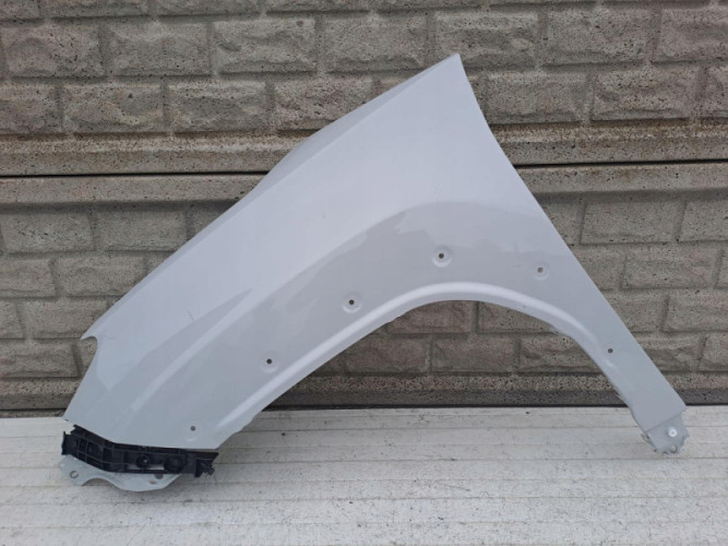 TOYOTA YARIS CROSS 4 IV 19-24 BŁOTNIK LEWY - (15082824374)