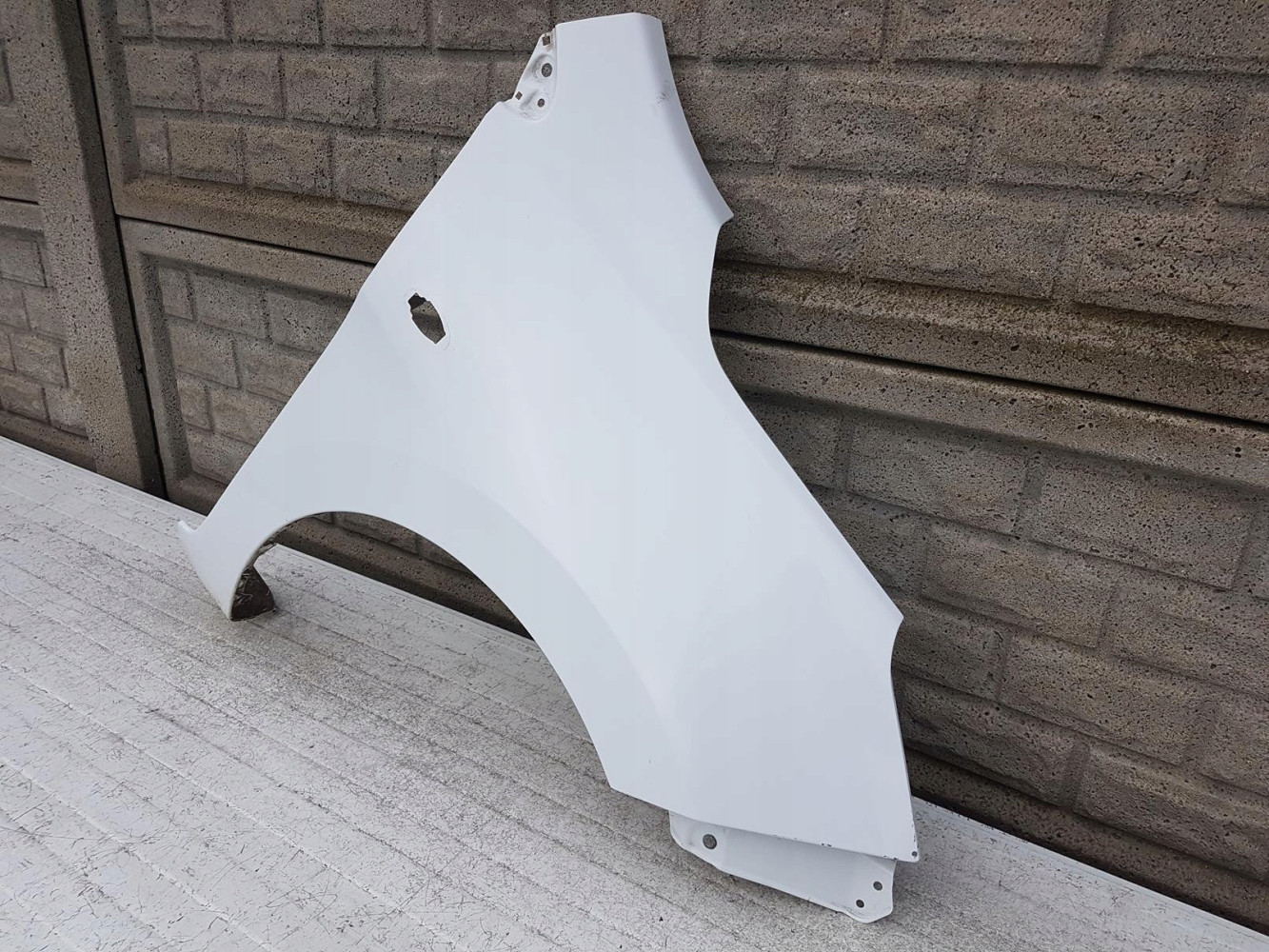 SUZUKI CELERIO 14-20 BŁOTNIK PRZEDNI PRAWY