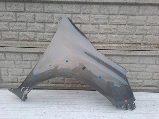 TOYOTA HILUX 15- BŁOTNIK PRZEDNI PRAWY - (15133991960)