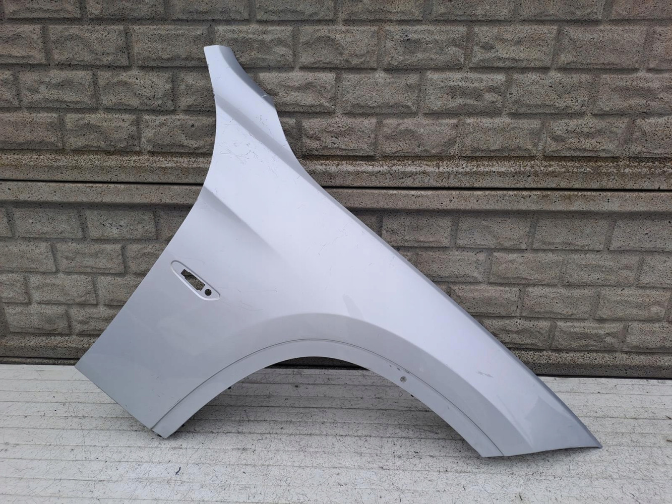 BMW X1 E84 2008-2013 BŁOTNIK PRAWY PRZEDNI - (15145073947)