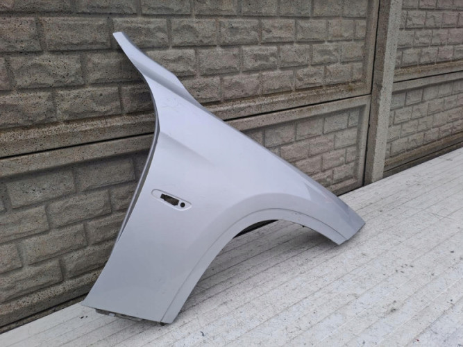 BMW X1 E84 2008-2013 BŁOTNIK PRAWY PRZEDNI - (15145073947)