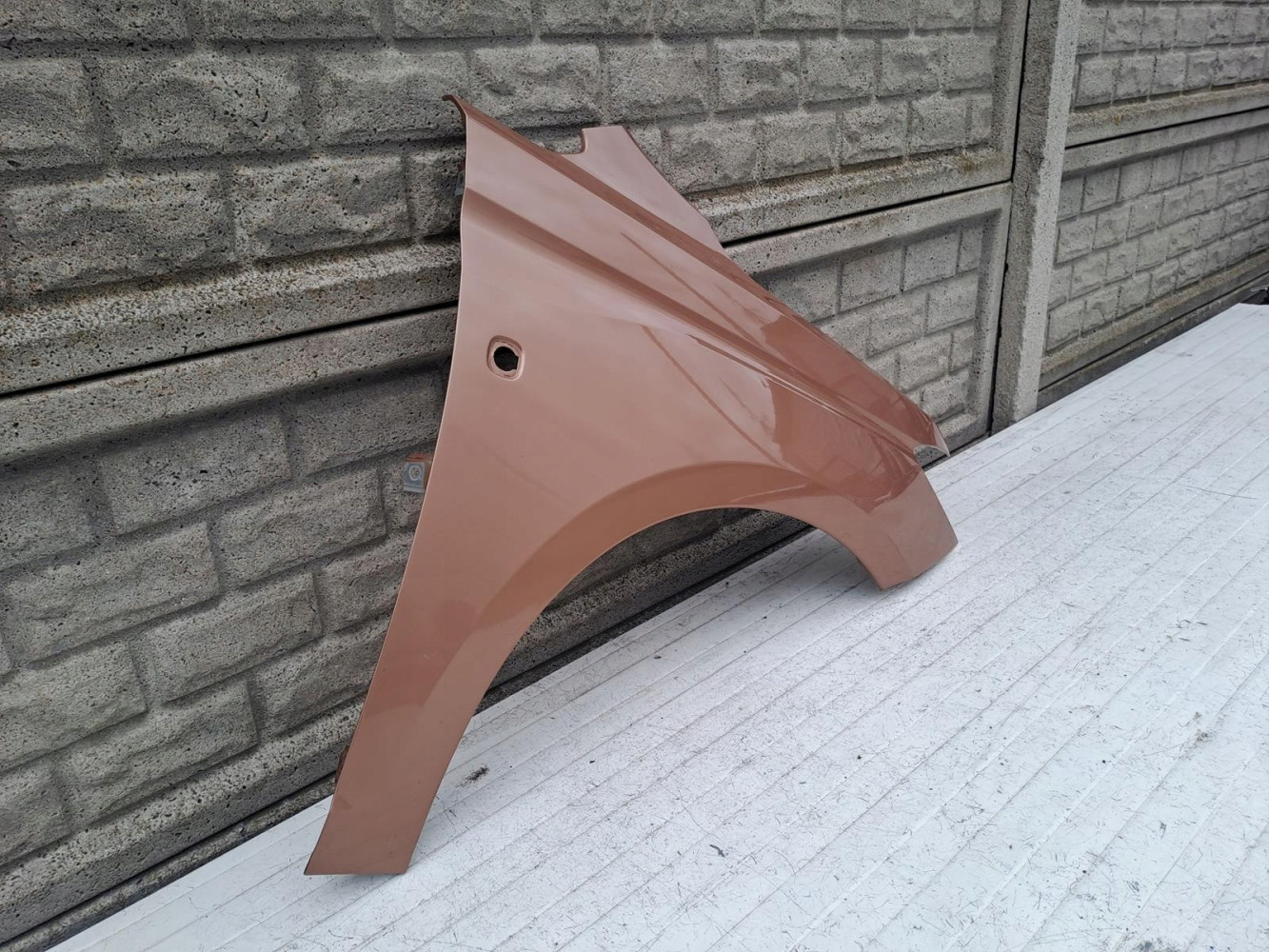 VW CADDY 5 V 2021-2024 BŁOTNIK PRZEDNI PRAWY - (15154476818)