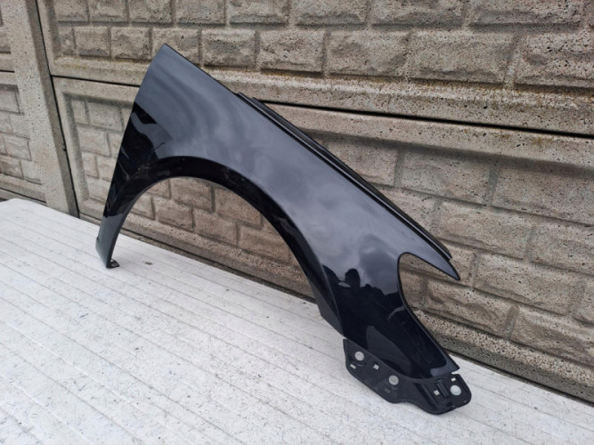 VW PASSAT CC BŁOTNIK PRZEDNI PRAWY - (15154501641)