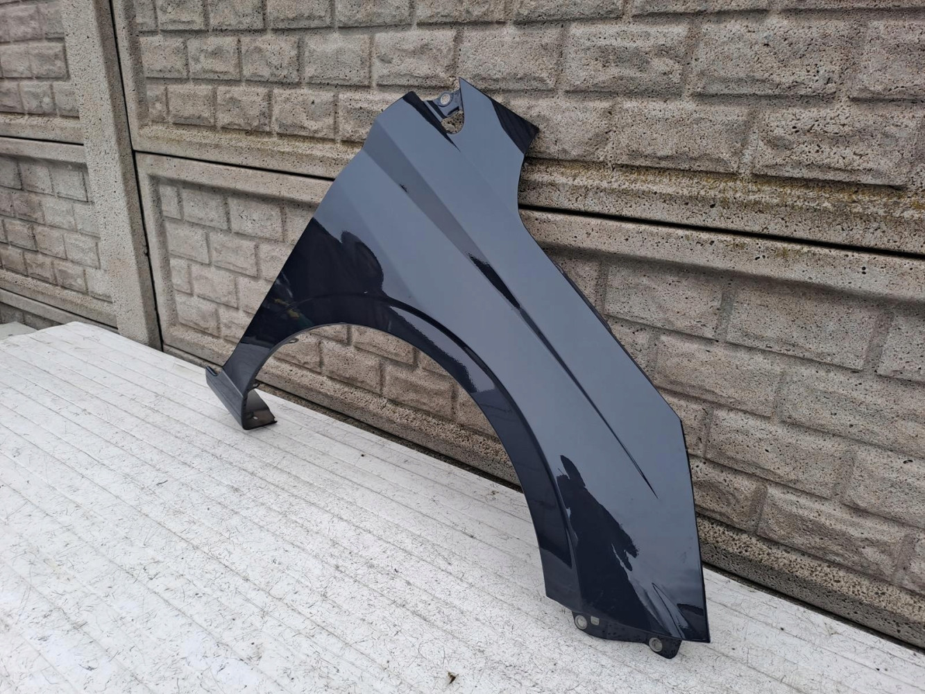HYUNDAI I20 21-24 BŁOTNIK PRZEDNI PRAWY - (15154536037)