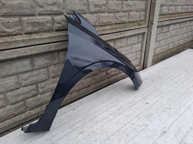 HYUNDAI I20 21-24 BŁOTNIK PRZEDNI PRAWY - (15154536037)