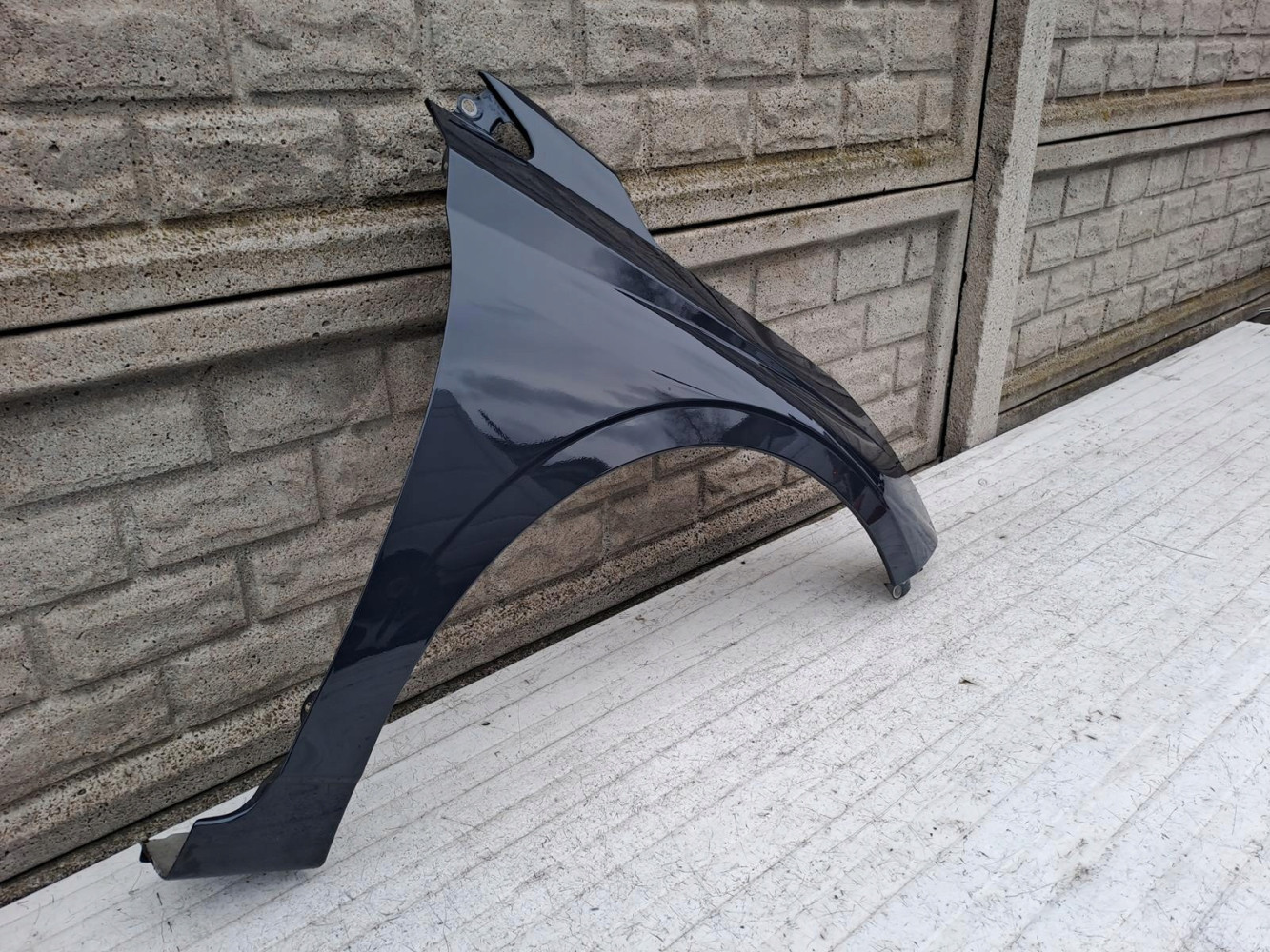 HYUNDAI I20 21-24 BŁOTNIK PRZEDNI PRAWY - (15154536037)
