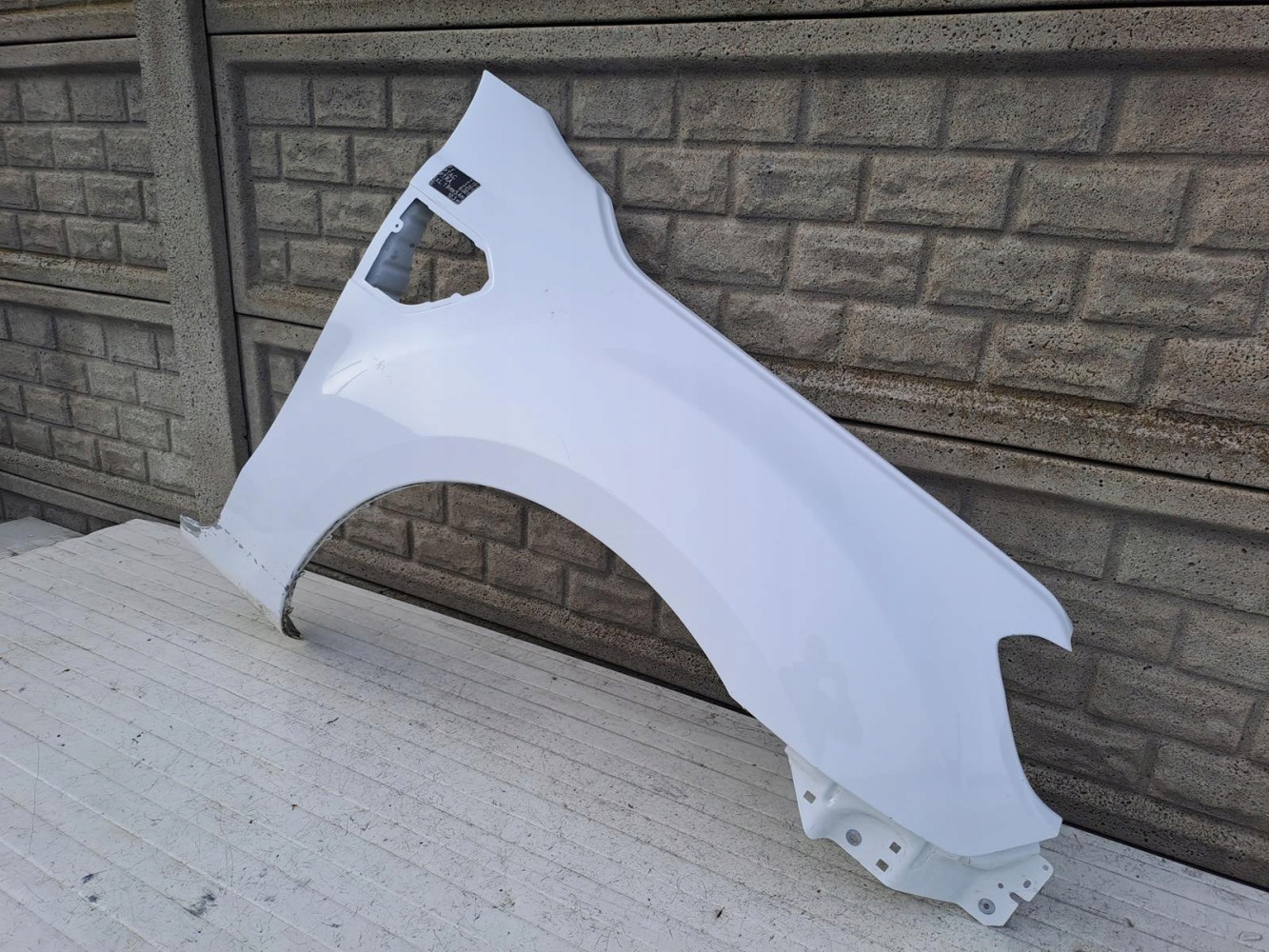 FORD RANGER LIFT 17-22 BŁOTNIK PRAWY PRZEDNI - (15158431295)