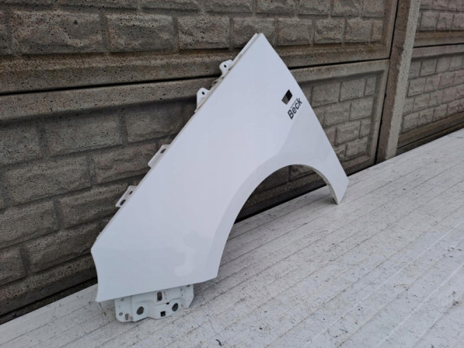 OPEL ADAM BŁOTNIK PRZEDNI LEWY - (15161871626)