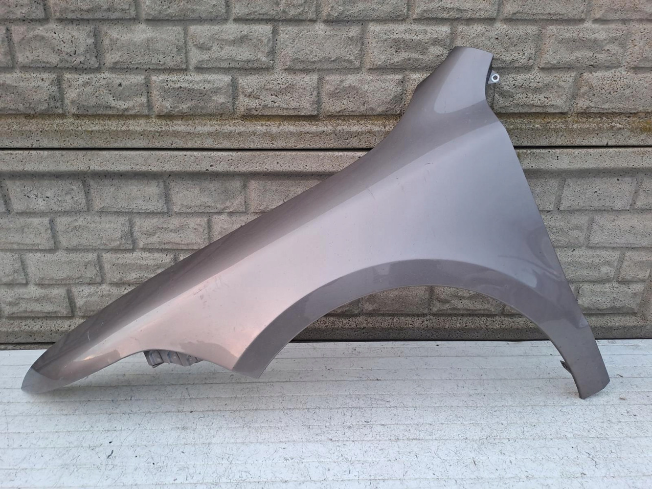 SKODA SUPERB II 2008-2013 BŁOTNIK PRZEDNI LEWY - (15162035224)
