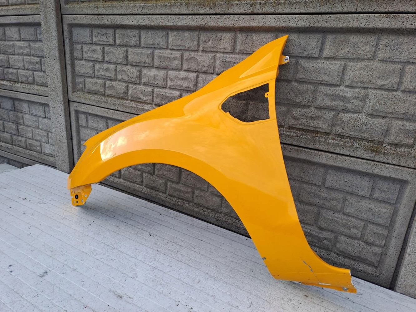 FORD RANGER LIFT 17-22 BŁOTNIK LEWY PRZEDNI - (15191153858)