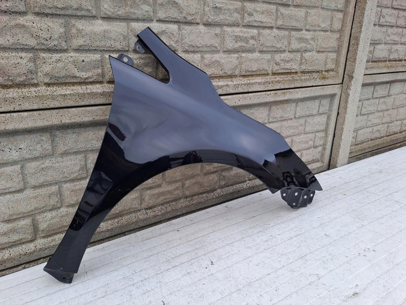 TOYOTA AVENSIS III T28 T29 15- BŁOTNIK PRAWY - (15201385374)