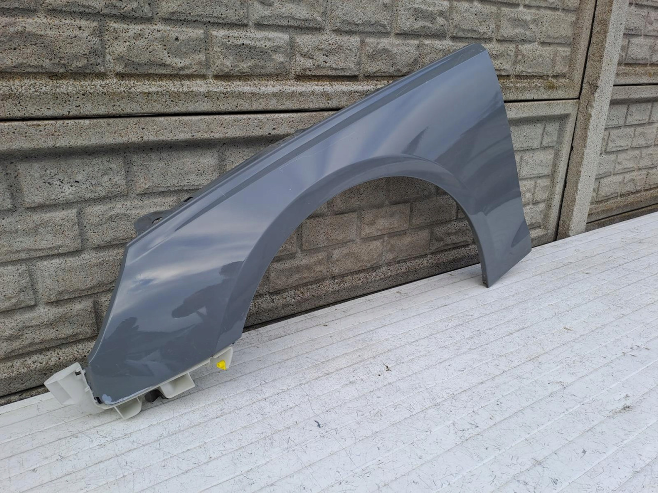 AUDI A4 B9 8W0 LIFT 19 - 24 BŁOTNIK PRZEDNI LEWY - (15201403550)
