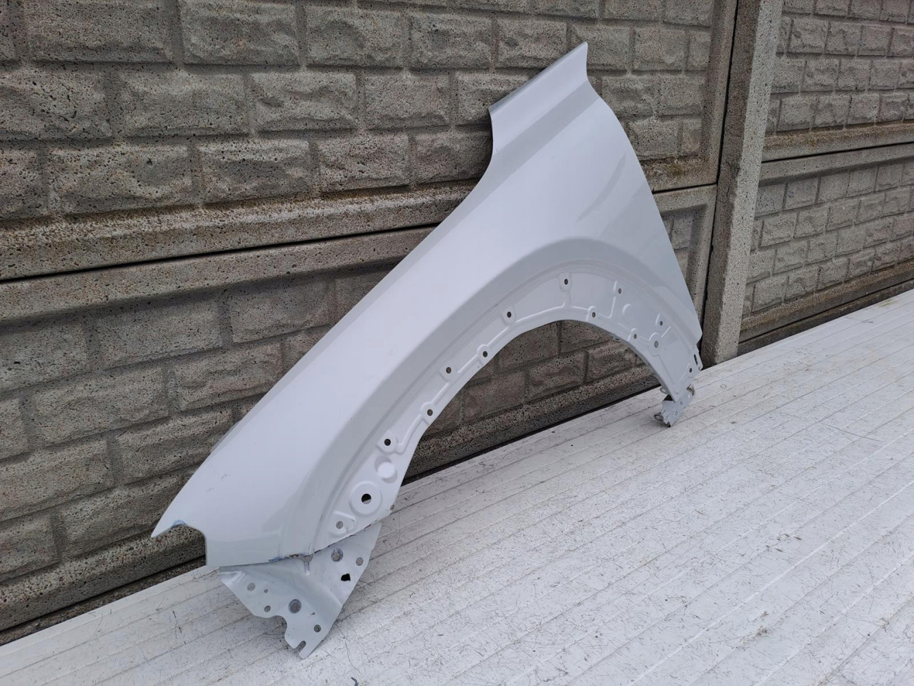 MAZDA MX30 MX-30 BŁOTNIK PRZEDNI LEWY - (15206641634)