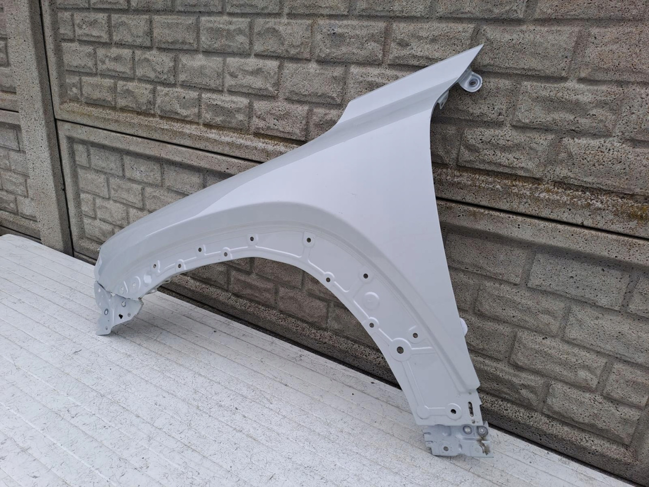 MAZDA MX30 MX-30 BŁOTNIK PRZEDNI LEWY - (15206641634)