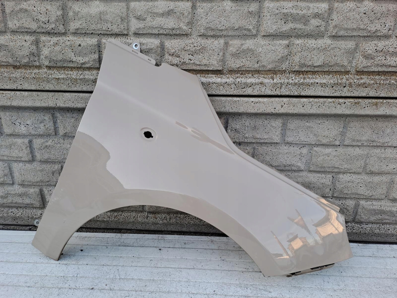 FIAT 500 2007-2017 BŁOTNIK PRAWY PRZEDNI - (15218447790)