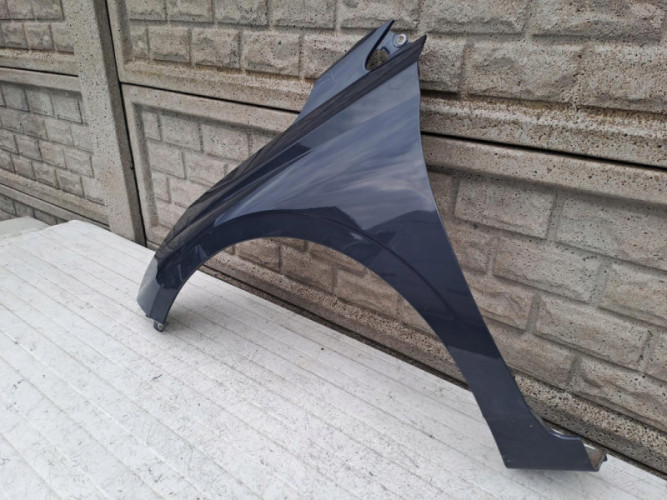 HYUNDAI I20 21-24 BŁOTNIK PRZEDNI LEWY - (15218528045)