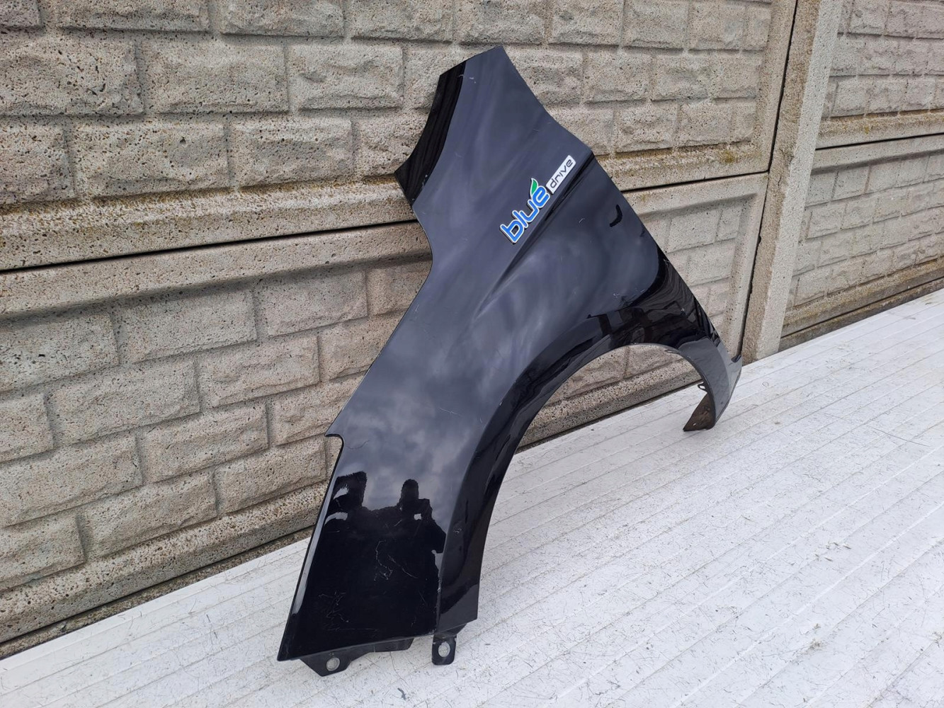 HYUNDAI I20 LIFT BŁOTNIK PRZEDNI LEWY - (15218682080)