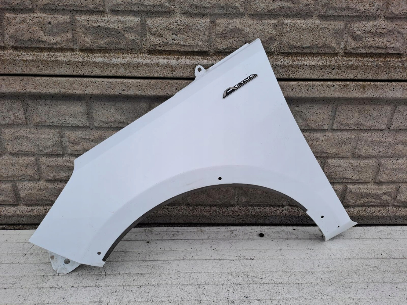 FORD FIESTA MK8 ACTIVE 17-24 BŁOTNIK LEWY PRZEDNI - (15224520889)