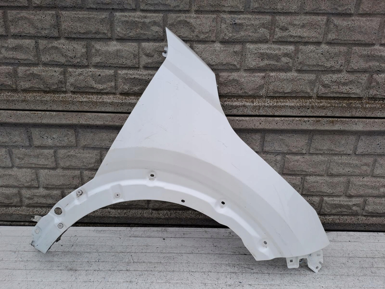 NISSAN JUKE II 2 F16 19-24 BŁOTNIK PRAWY PRZEDNI - (15230037063)