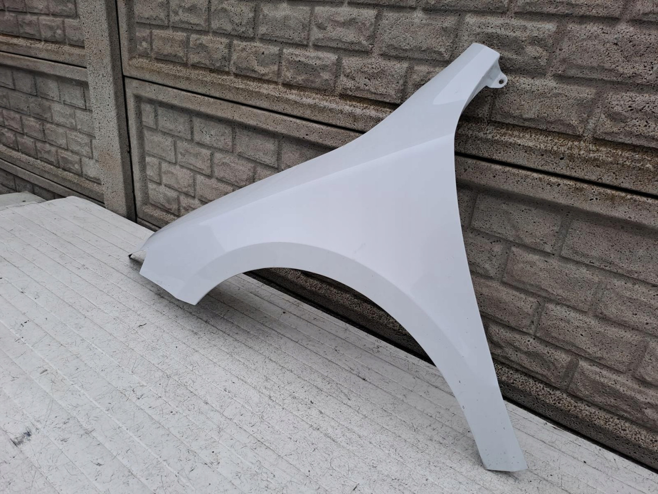 SKODA SUPERB II LIFT 2013 - 2015 BŁOTNIK LEWY - (15230156020)