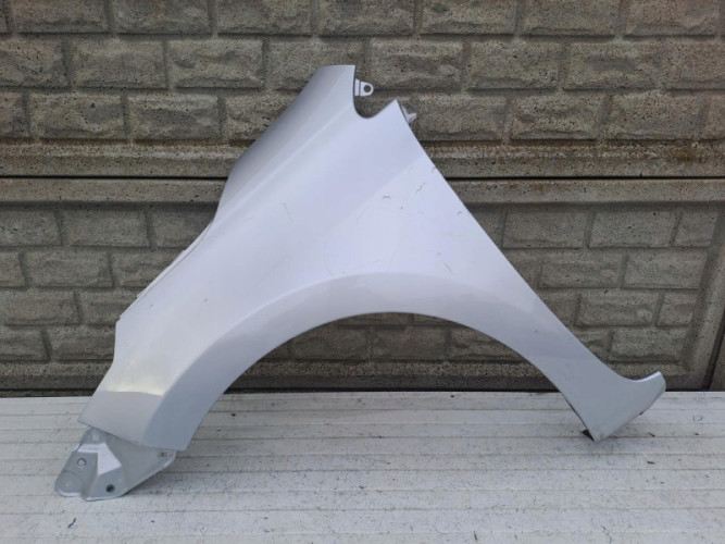 TOYOTA COROLLA E16 2012-2019 BŁOTNIK PRZEDNI LEWY - (15250062749)