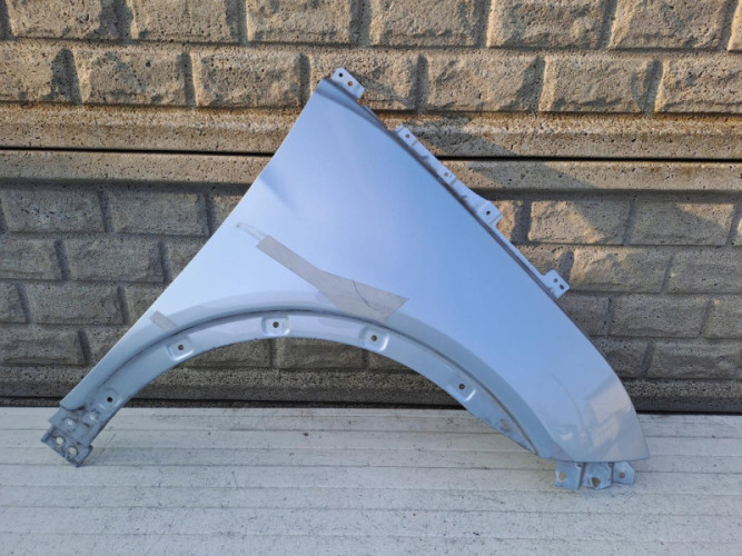 OPEL AMPERA-E BŁOTNIK PRZEDNI PRAWY - (15272483715)