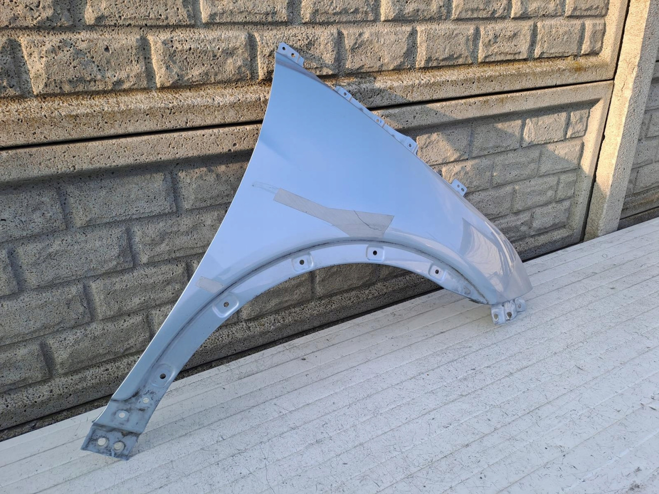 OPEL AMPERA-E BŁOTNIK PRZEDNI PRAWY - (15272483715)